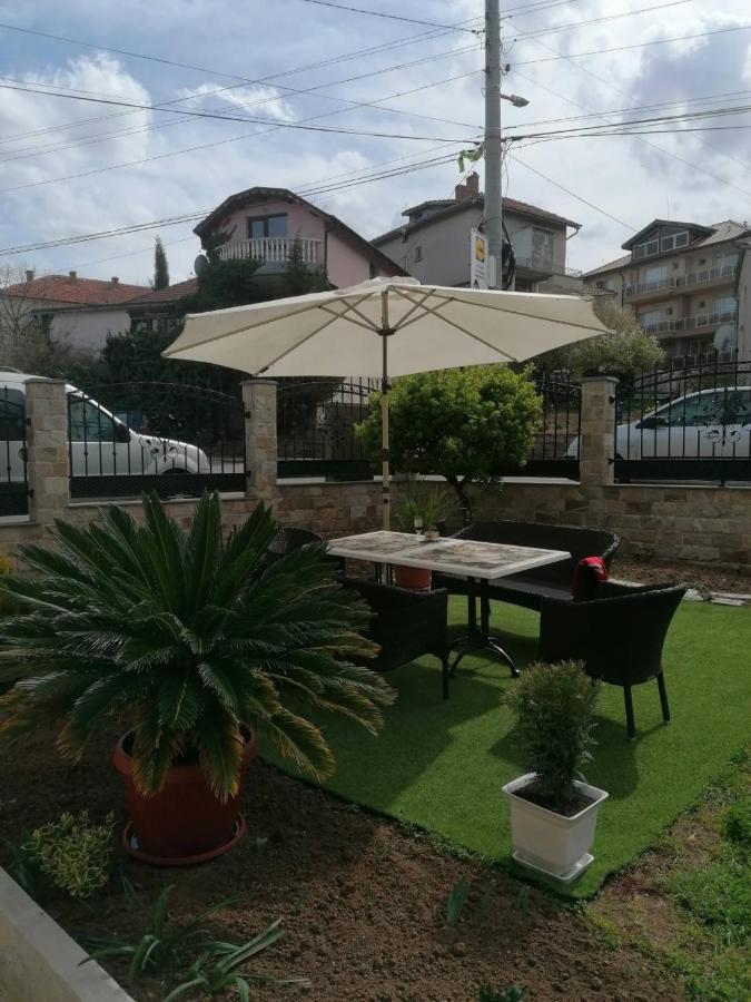 Apartments Dona Chernomorets Eksteriør billede