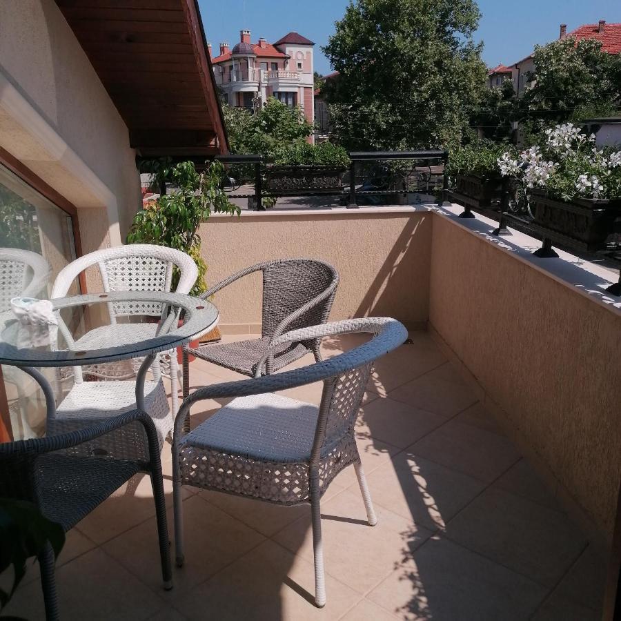 Apartments Dona Chernomorets Eksteriør billede