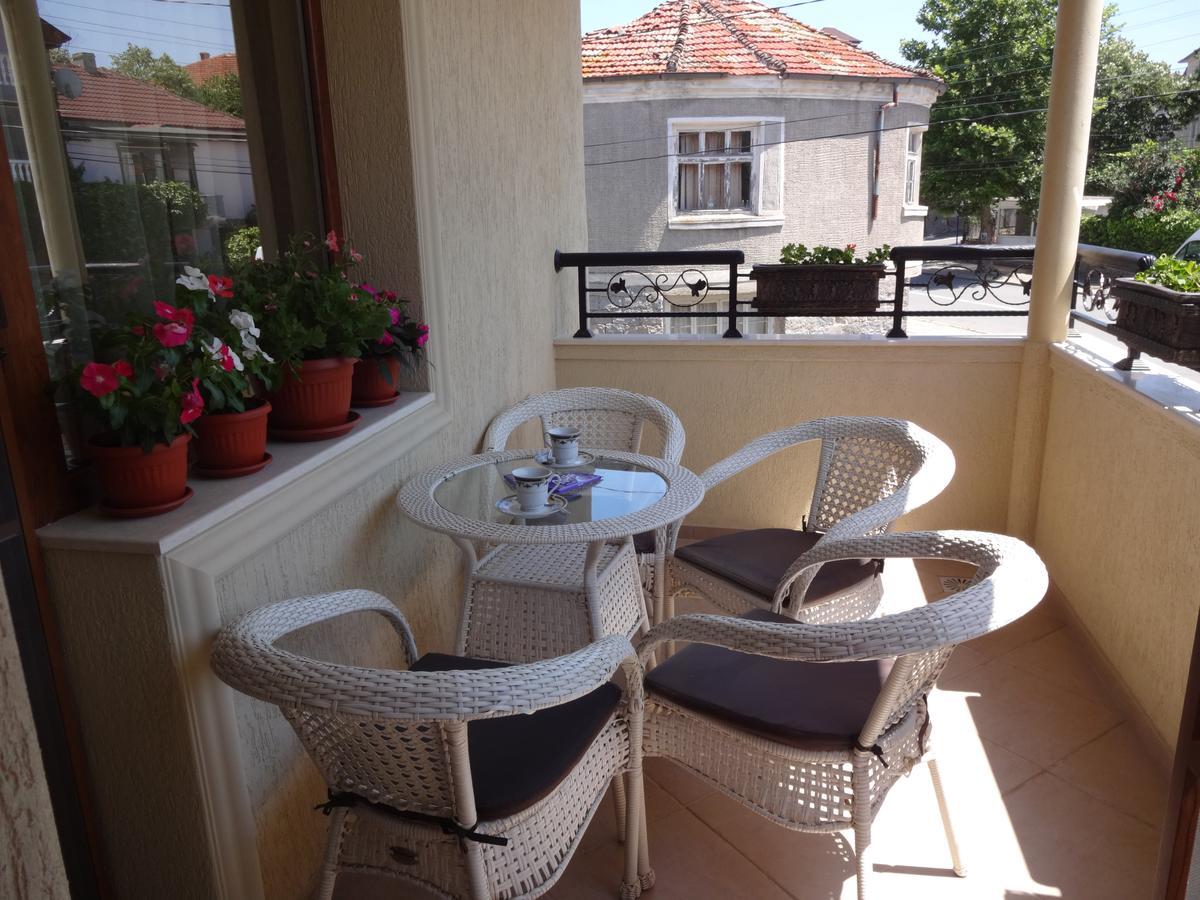 Apartments Dona Chernomorets Eksteriør billede